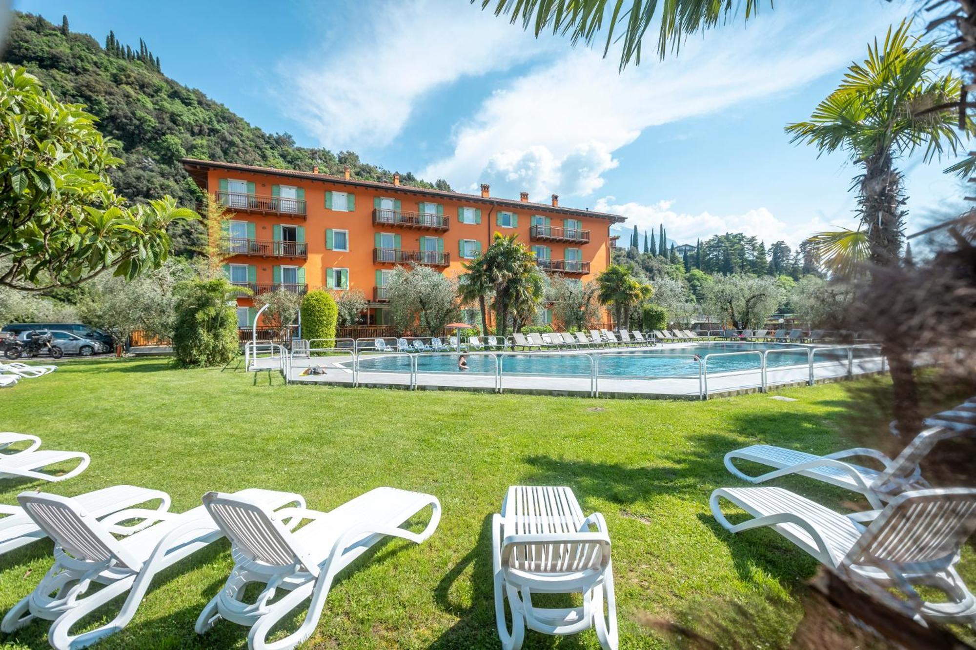 Residence Filanda Riva del Garda Exterior foto